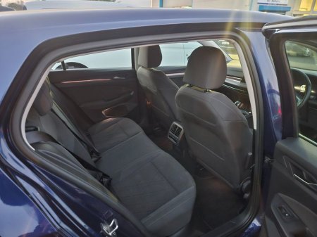 2022 Volkswagen Golf Style 2.0 TDI 115HP 5DR €25,990