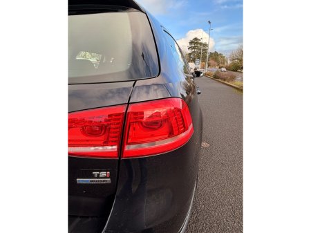 2013 Volkswagen Passat Passat estate 1.4 5DR AUTO €7,950 thumbnail