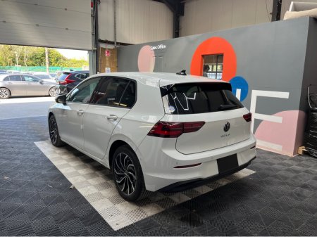 2023 Volkswagen Golf - photo 4