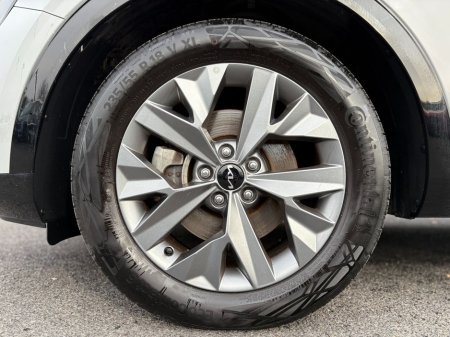 2024 Kia Sportage HEV Automatic €39,995 thumbnail