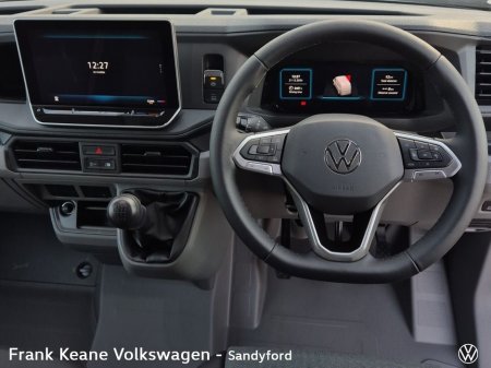 2025 Volkswagen Crafter HIGHLINE 30 MWB 140BHP M6F *DEMO MODEL* *HIGH ROOF* *APPLE CARPLAY/ANDROID AUTO* *REAR VIEW CAMERA* *FRONT AND REAR PARKING SENSORS* REAR INTEGRATED STEP* *AIR CONDITIONING* €33,330