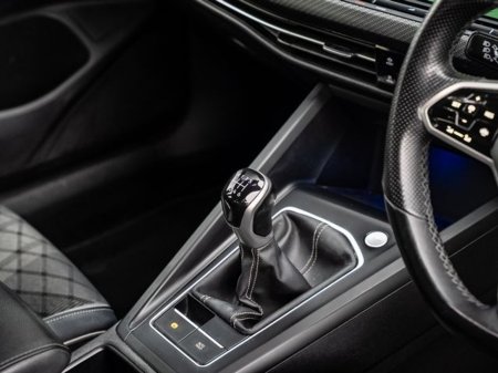 2021 Volkswagen Golf R-LINE TSI €22,450 thumbnail