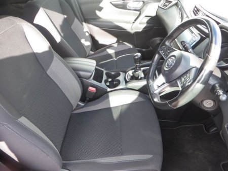 2019 Nissan Qashqai - thumbnail 9