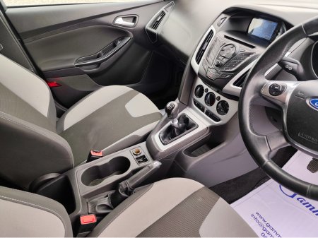 2012 Ford Focus - thumbnail 7