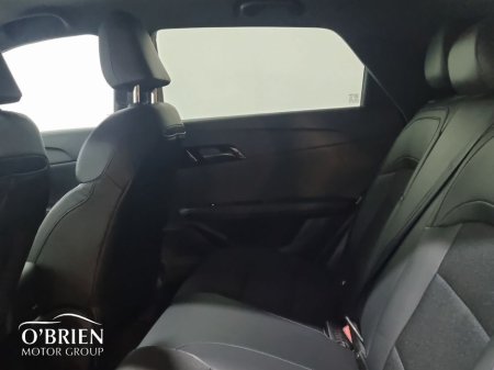 2023 MG 4 MG4 LR Exclusive €22,950 thumbnail