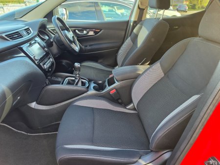 2017 Nissan Qashqai - thumbnail 20