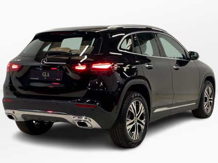 2026 Mercedes-Benz GLA Class - thumbnail 3