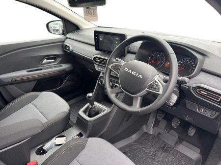 2026 Dacia Sandero Stepway STEPWAY Extreme TCe 110 E06X €25,590 thumbnail