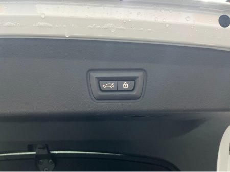 2022 BMW i4 ONLY 20K KMS 2022 BMW I4 40EDRIVE M SPORTS AUTOMATIC / CRUISE CONTROL / 360° PARKING CAMERA / ELECTRIC MEMORY & HEATED SEATS / PADDLE SHIFTERS / BMW APPS AND APPLE CARPLAY €36,950 thumbnail