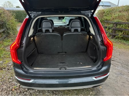 2017 Volvo XC90 - thumbnail 10