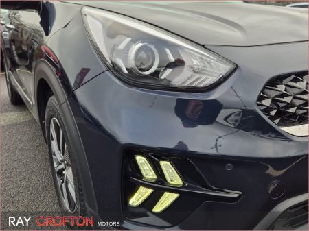 2020 Kia Niro 1.6 GDI PLUG-IN HYBRID PE Auto €23,950 thumbnail