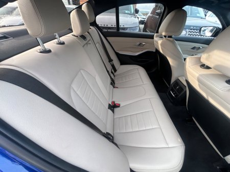 2019 BMW 3 Series - thumbnail 23