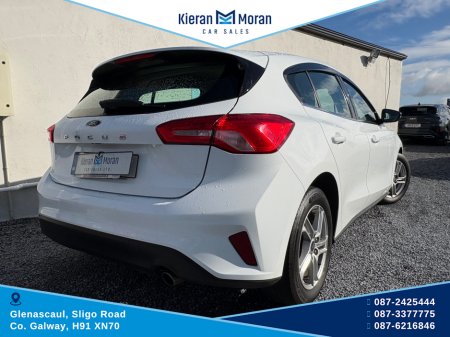 2020 Ford Focus - thumbnail 6