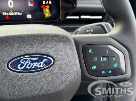 2026 Ford Capri PREMIUM 77KWH 286PS €49,950 thumbnail