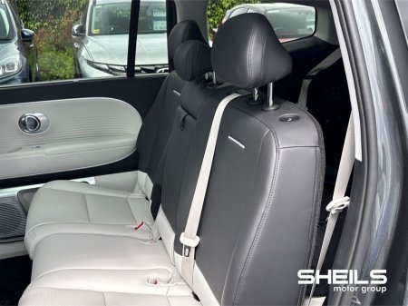 2025 Hyundai Ioniq 9 Platinum (620KM Range 110KWH) €74,945 thumbnail