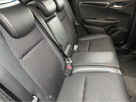 2015 Honda Fit DAA-GP6 5DR AUTO €7,990 thumbnail