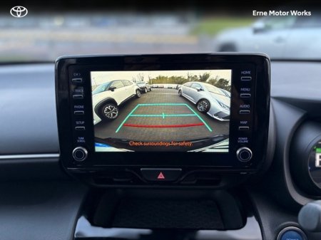 2024 Toyota Yaris Cross YARIS CROSS LUNA €26,450 thumbnail