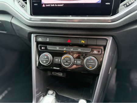 2021 Volkswagen T-Roc R-LINE - 2.0L DIESEL - AUTO - 12M WARRANTY - CAR: 1617 thumbnail