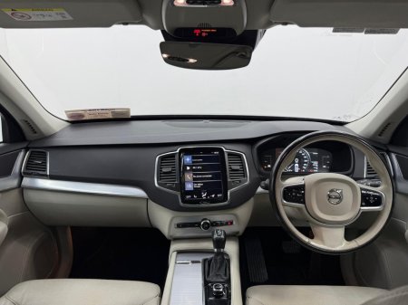 2017 Volvo XC90 - thumbnail 10