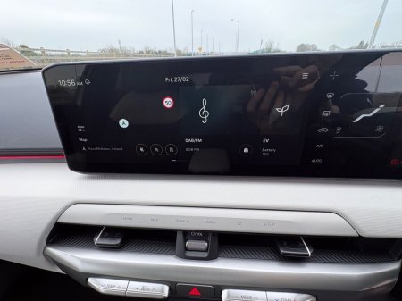 2026 Kia EV4 - thumbnail 11