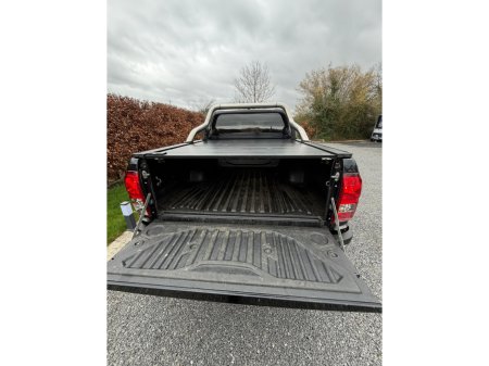 2022 Toyota Hilux - thumbnail 12