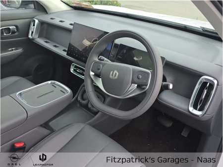 2026 Leapmotor B10 Design 67.1kw(420Km) Demo (Price Includes €1000 Scrappage Allowance) €33,950 thumbnail