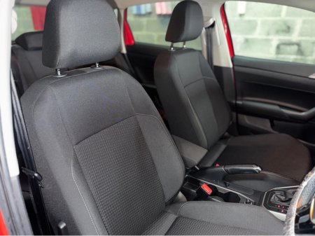 2019 Volkswagen Polo 1.0 TSI COMFORTLINE €14,999 thumbnail