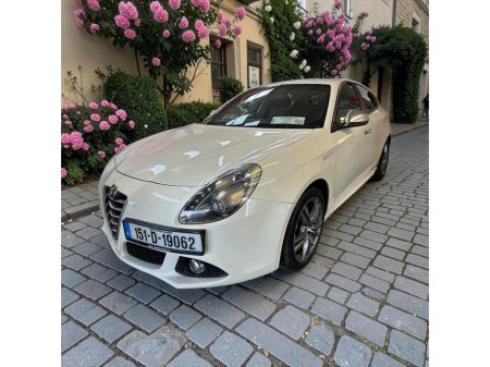 2015 Alfa Romeo Giulietta - thumbnail 6