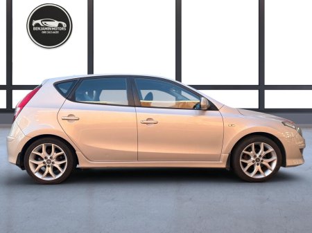 2011 Hyundai i30 - thumbnail 3