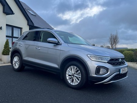2023 Volkswagen T-Roc 2.0 TDI 116HP Life €28,950 thumbnail