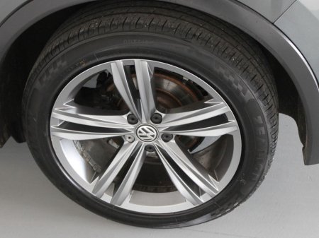 2020 Volkswagen Tiguan - thumbnail 29