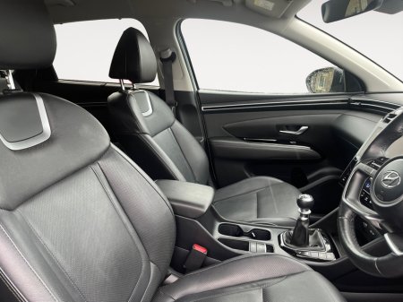 2022 Hyundai Tucson IX35 EXECUTIVE PLUS DIESEL 5 5DR €31,500 thumbnail