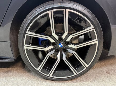 2019 BMW 5 Series - thumbnail 20