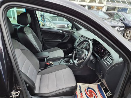 2018 Volkswagen Tiguan - thumbnail 11