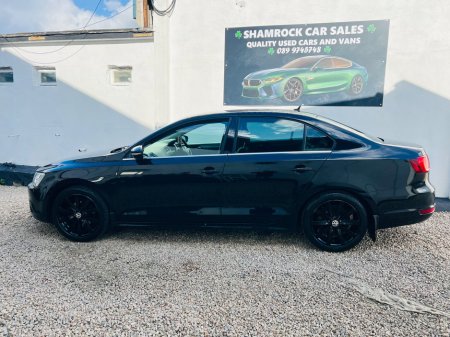 2014 Volkswagen Jetta - view 2