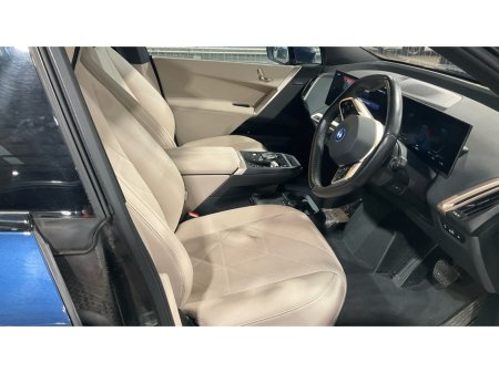 2022 BMW iX XDRIVE40 M SPORT // PANORAMIC ROOF €41,950 thumbnail