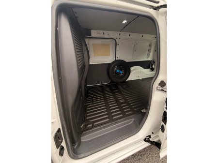 2019 Volkswagen Caddy - thumbnail 11