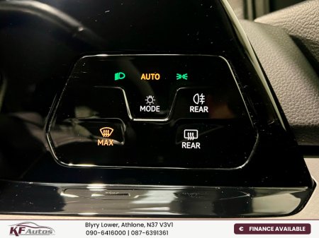 2022 Volkswagen Golf 2022 Volkswagen Golf Life 2.0TDI 6 Speed Manual 115bhp 5dr - 222 Reg €24,995 thumbnail