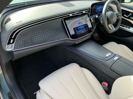 2025 Mercedes-Benz E Class - thumbnail 12