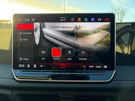 2025 Volkswagen Tiguan TIGUAN LIFE 1.5 PHEV DSG 204HP €49,859 thumbnail