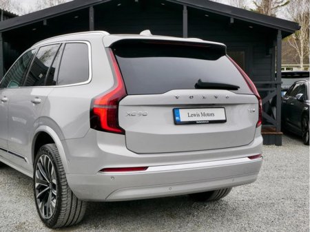 2025 Volvo XC90 - thumbnail 12