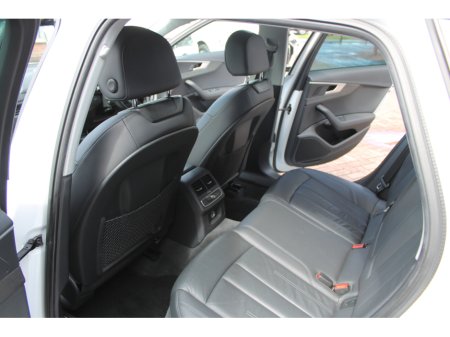 2017 Audi A4 - thumbnail 16