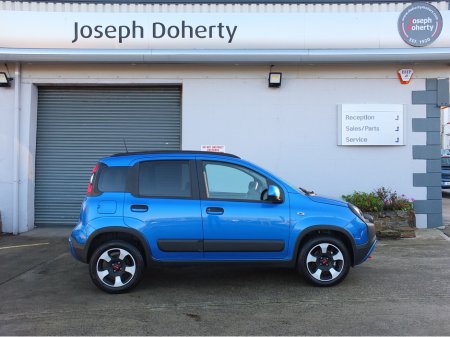 2025 Fiat Panda 1.0 CROSS 5DR €18,750 thumbnail
