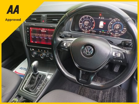 2018 Volkswagen Golf 1.2 TSI AUTOMATIC 7.5 FACELIFT ONLY 51,697kms CLIMATE CONTROL REVERSE CAMERA LED HEADLIGHTS FACTORY IMMOBILISER TOUCHSCREEN MULTIMEDIA SYSTEM CRUISE CONTROL STOP START TECHNOLOGY 2 YEARS NCT 1YR TAX €18,949 thumbnail