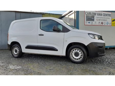 2023 Peugeot Partner 