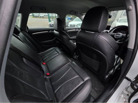 2018 Audi A3 1.4 FULL LEATHER SEATS / VIRTUAL COCKPIT - SMARTPHONE INTERFACE- SATNAV - VIRTUAL COCKPIT - NAVIGATION REVERSING CAMERA -BLIND SPOT - PARKING SENSORS- LEATHER €17,950 thumbnail