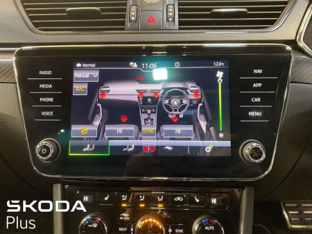 2023 Skoda Superb - thumbnail 16