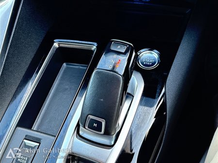 2021 Peugeot 3008 FL ALLURE 1.5 HDI 130 AUTO 6.2 thumbnail