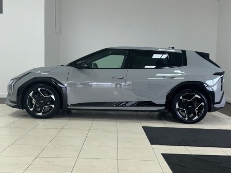 2025 Kia EV4 - thumbnail 11