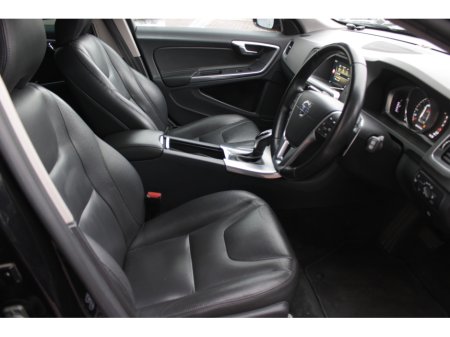 2016 Volvo V60 CROSS COUNTRY 2.0D4 180BHP  CROSS COUNTRY EDITION 5DR ESTATE AUTOMATIC // STUNNING CAR WITH ONLY 152, 000 KMS // BUY WITH CONFIDENCE AA AND SIMI APPROVED DEALER 2025 // FINANCE ARRANGED // ALL TRADE INS WELCOME // €15,950 thumbnail